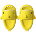 Chaussons de plage en forme de requin